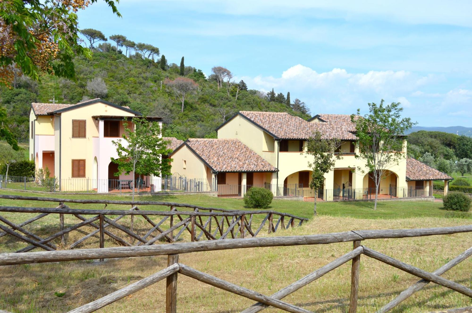 Le Corti Di Montepitti Aparthotel Suvereto Exterior photo